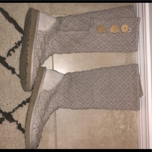 Authentic Lattice Cardy Uggs
